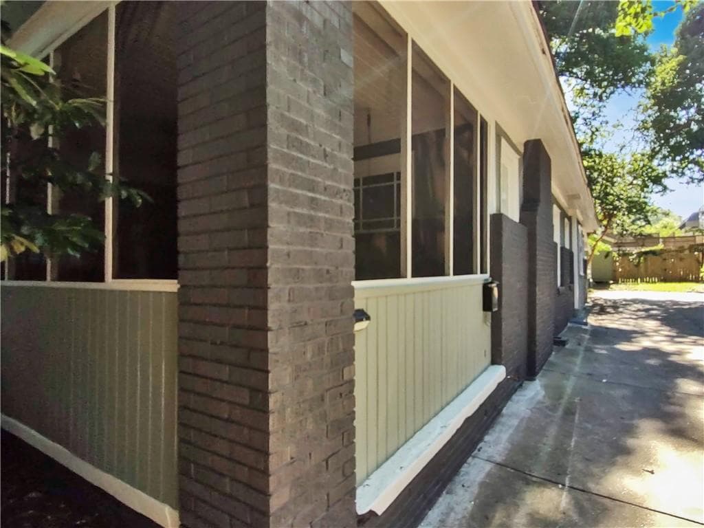 4 bedroom, 3 bathroom, 1,659 sq ft single family residence for sale at 590 Seminole Avenue, Atlanta, GA 30307 — photo 2