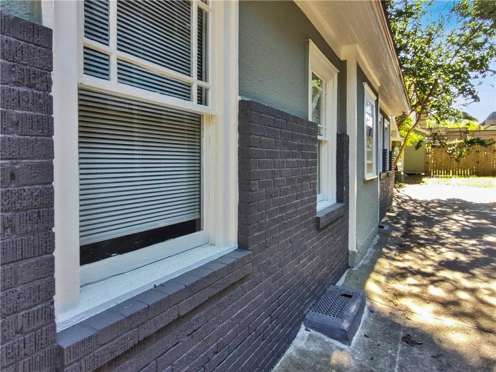 4 bedroom, 3 bathroom, 1,659 sq ft single family residence for sale at 590 Seminole Avenue, Atlanta, GA 30307 — photo 3