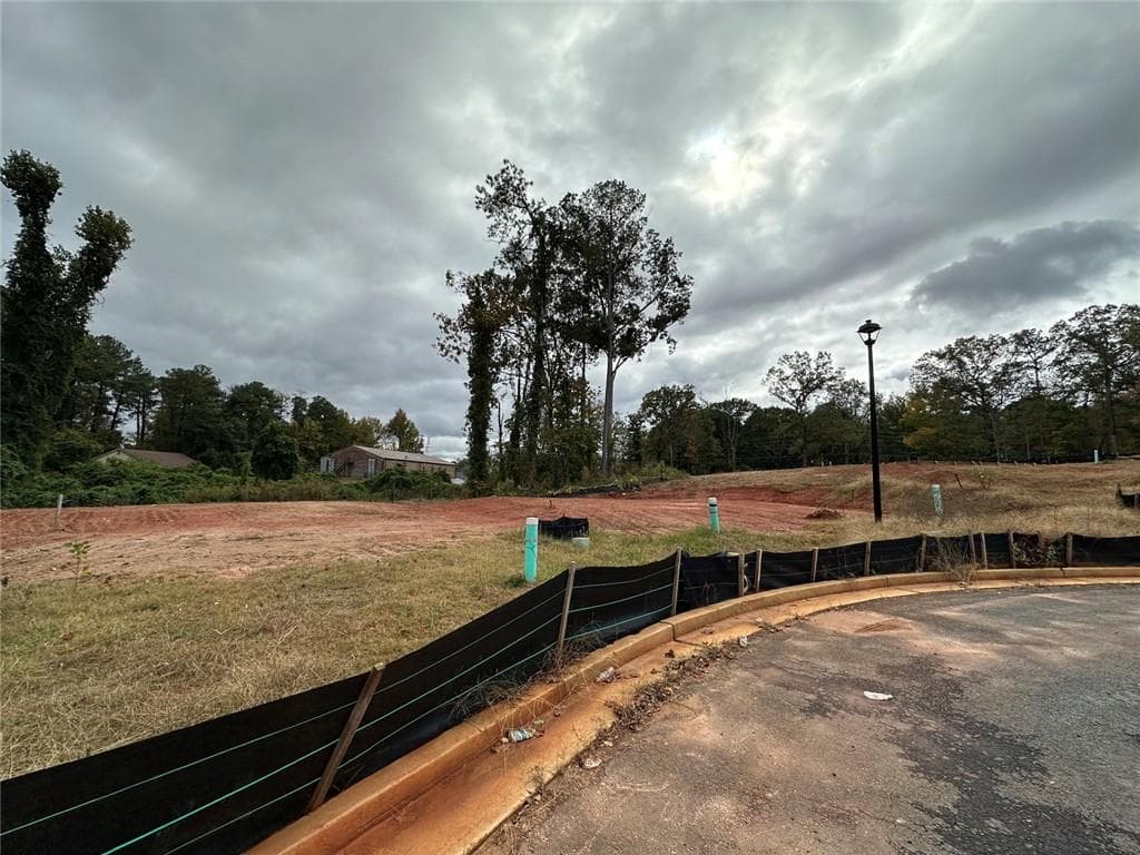 single family residence for sale at 2080 Tilson Road, Decatur, GA 30032 — photo 10