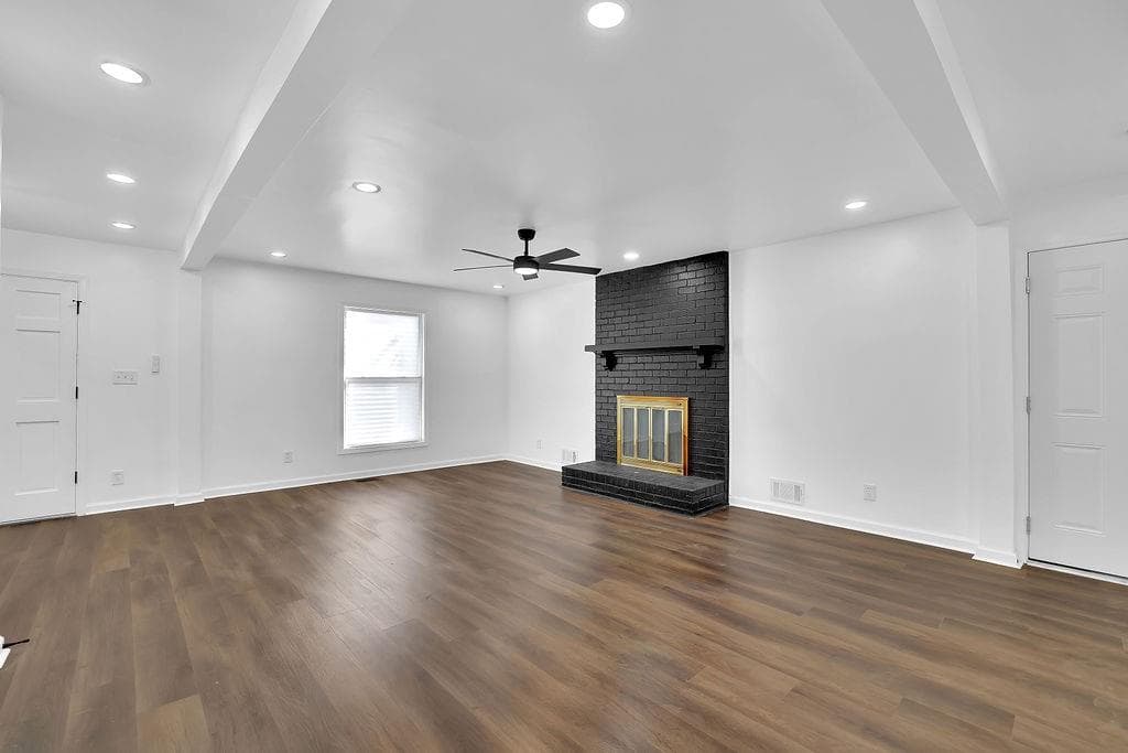 4 bedroom, 4 bathroom, 3,296 sq ft single family residence under contract at 4247 Bingham Court, Stone Mountain, GA 30083 — photo 3
