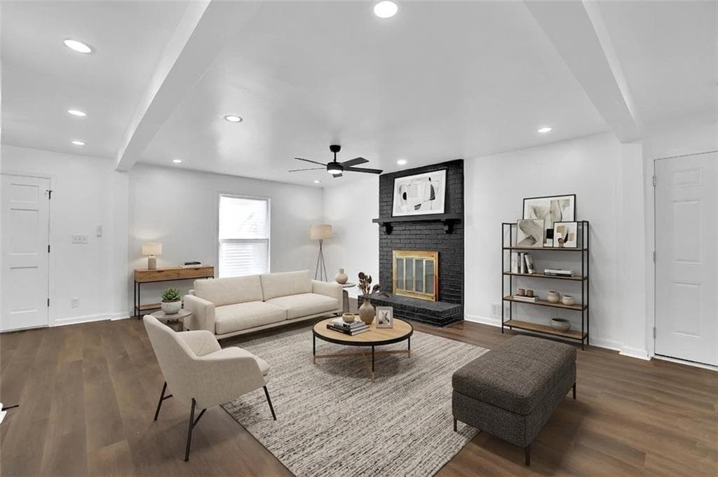 4 bedroom, 4 bathroom, 3,296 sq ft single family residence under contract at 4247 Bingham Court, Stone Mountain, GA 30083 — photo 4