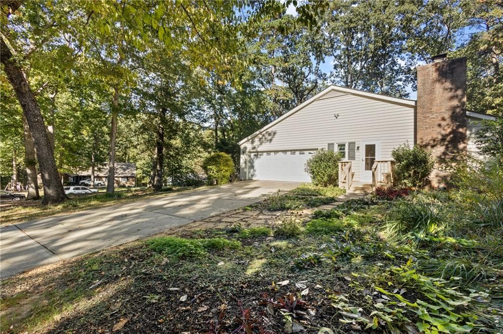 5 bedroom, 4 bathroom, 3,328 sq ft single family residence for sale at 1676 Heritage Drive, Snellville, GA 30078 — photo 10