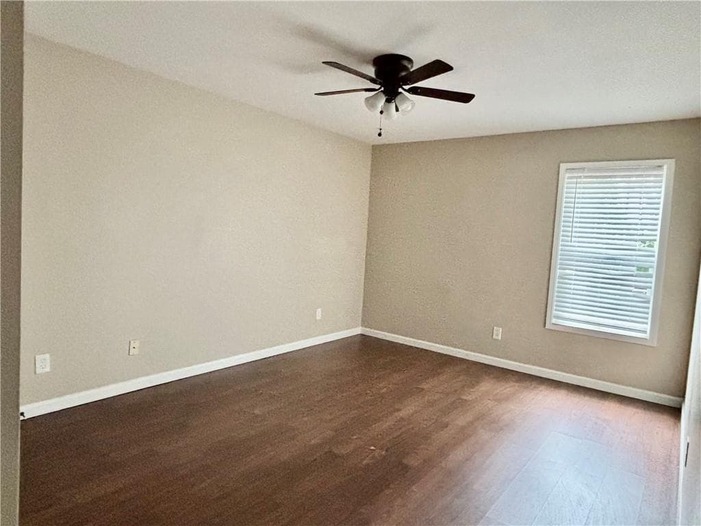 3 bedroom, 2 bathroom, 1,451 sq ft condominium for sale at 1206 Augusta Drive, Marietta, GA 30067 — photo 9