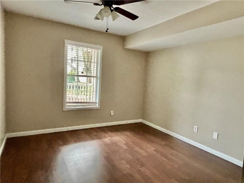 3 bedroom, 2 bathroom, 1,451 sq ft condominium for sale at 1206 Augusta Drive, Marietta, GA 30067 — photo 10