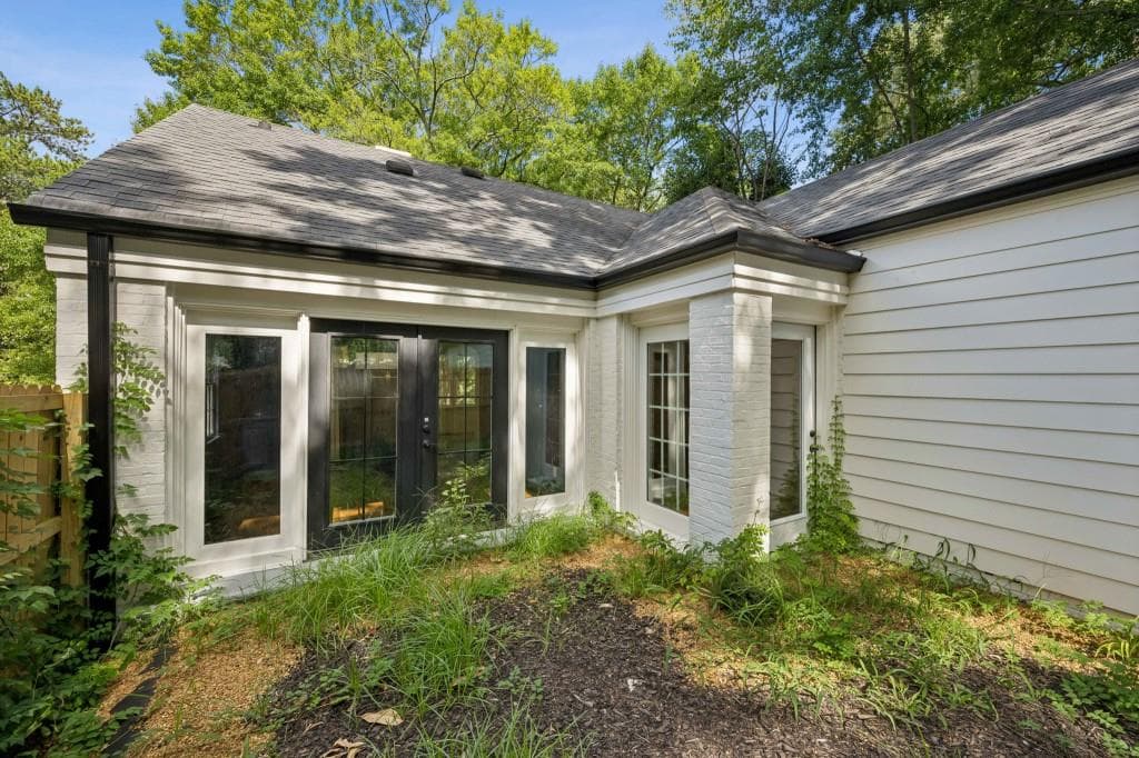 4 bedroom, 3 bathroom, 1,831 sq ft single family residence under contract at 1815 Monroe Drive, Atlanta, GA 30324 — photo 7