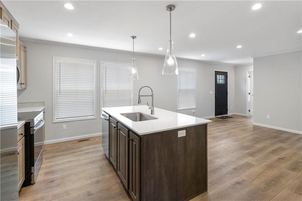 3 bedroom, 2 bathroom, 1,530 sq ft single family residence for sale at 654 Robertson Loop Road, Clarkesville, GA 30523 — photo 6
