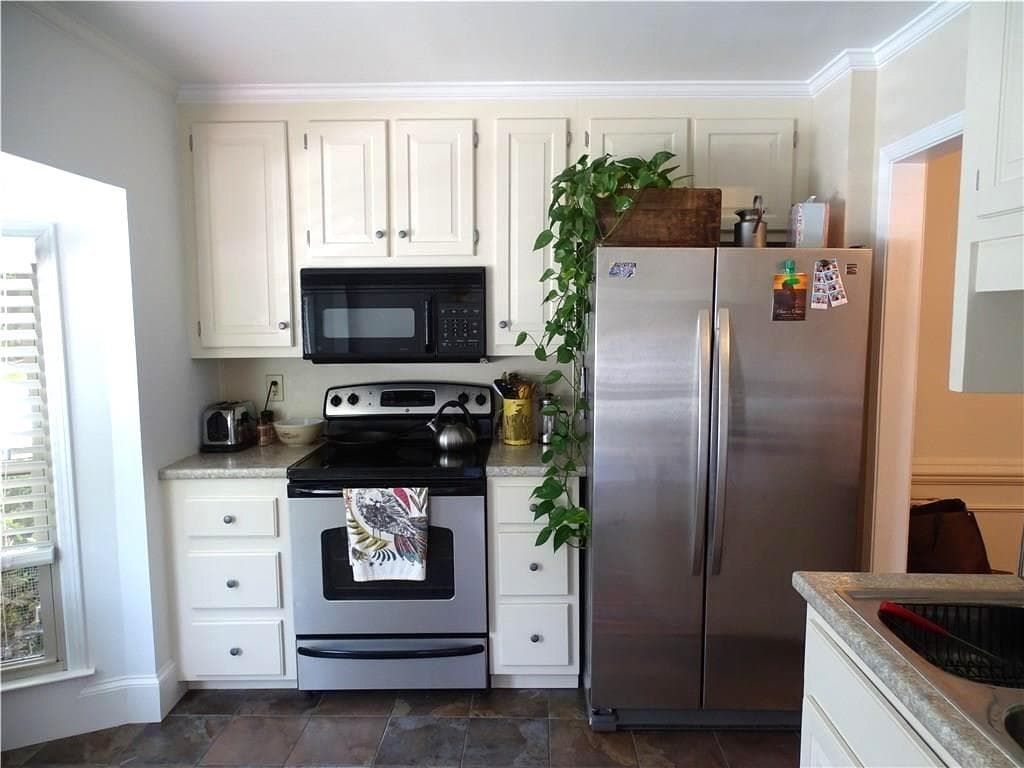 2 bedroom, 3 bathroom, 1,536 sq ft townhouse for rent at 410 Forestgate Court, Atlanta, GA 30350 for $2,000 a month — photo 6