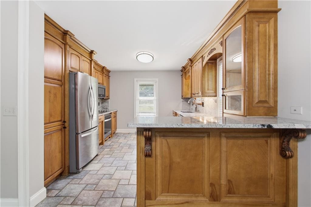 3 bedroom, 3 bathroom, 2,117 sq ft single family residence for sale at 399 N Victoria Road, Woodstock, GA 30189 — photo 2
