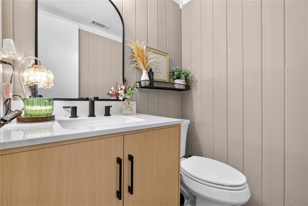 2 bedroom, 2 bathroom, 1,270 sq ft townhouse for sale at 7750 Roswell Road F5, Atlanta, GA 30350 — photo 7