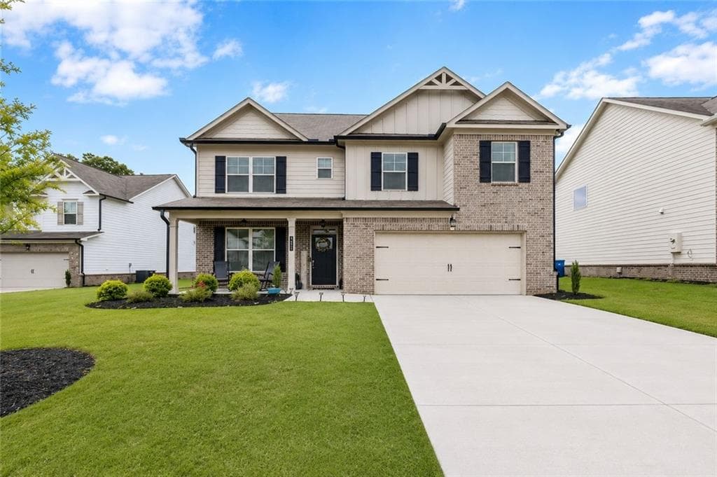5 bedroom, 3 bathroom, 3,012 sq ft single family residence for sale at 702 Eagles Nest Circle, Auburn, GA 30011 — photo 2