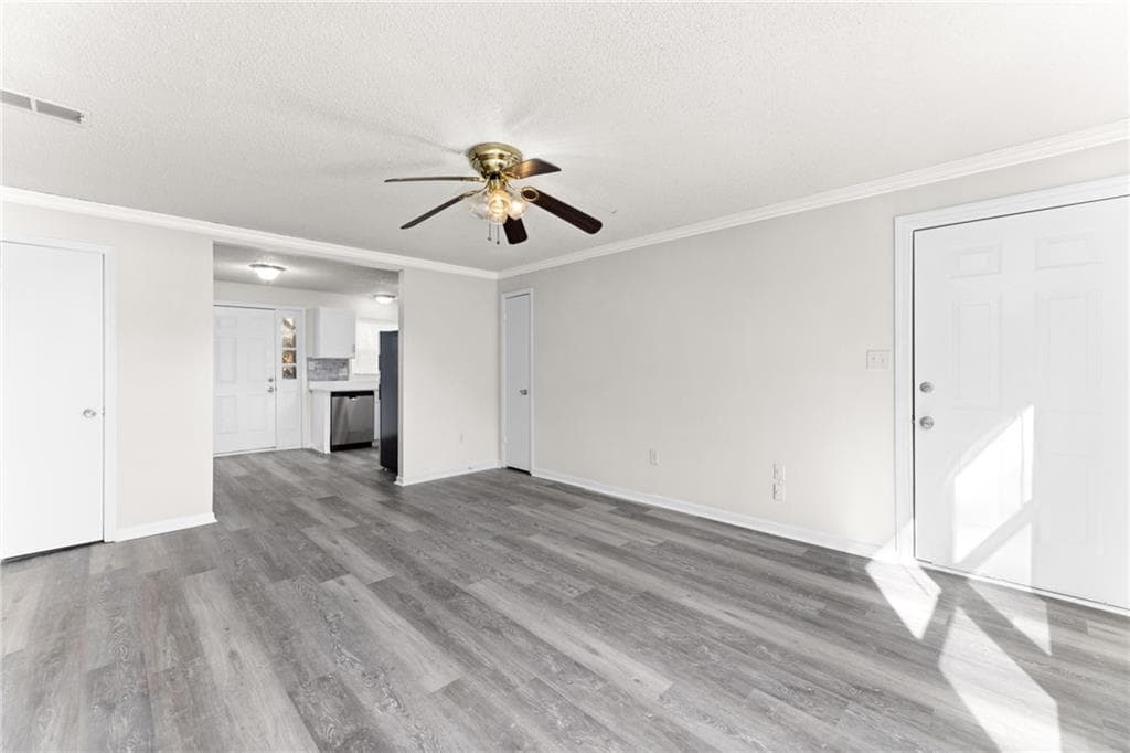 2 bedroom, 2 bathroom, 4,032 sq ft duplex for rent at 121 Mark Twain Circle, Athens, GA 30605 for $1,225 a month — photo 8