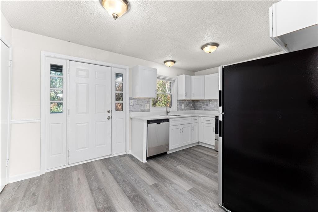 2 bedroom, 2 bathroom, 4,032 sq ft duplex for rent at 121 Mark Twain Circle, Athens, GA 30605 for $1,225 a month — photo 9