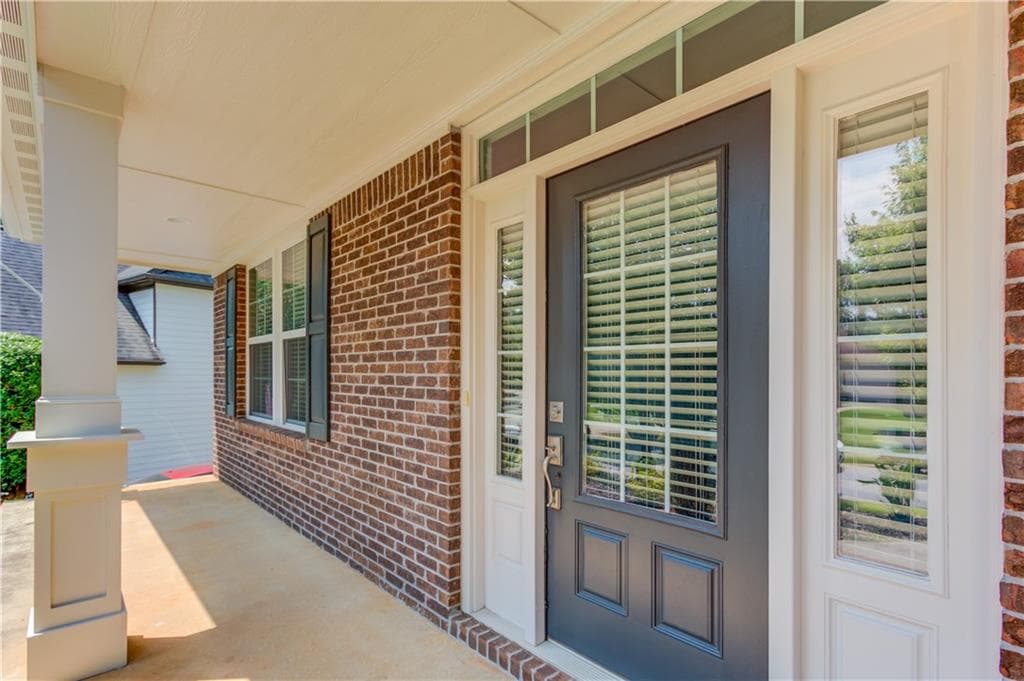 4 bedroom, 3 bathroom, 2,884 sq ft single family residence for sale at 1043 Liberty Park Drive, Braselton, GA 30517 — photo 4