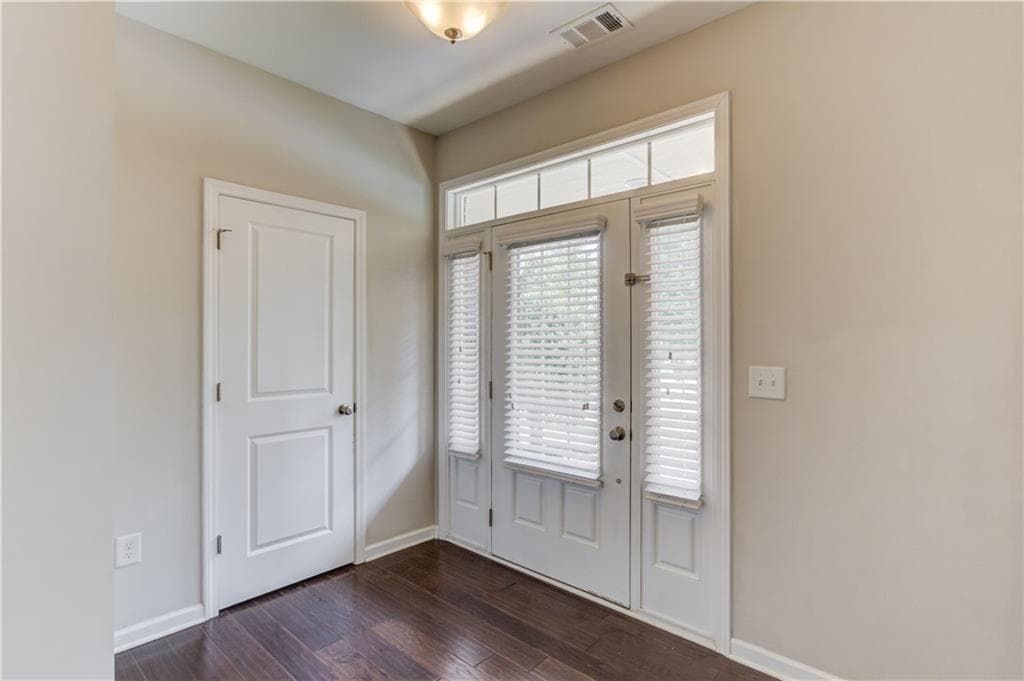 4 bedroom, 3 bathroom, 2,884 sq ft single family residence for sale at 1043 Liberty Park Drive, Braselton, GA 30517 — photo 6