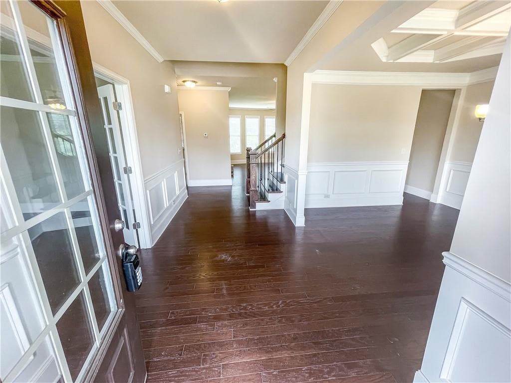 5 bedroom, 4 bathroom, 3,312 sq ft single family residence for rent at 5840 Zelkova Drive, Cumming, GA 30040 for $3,399 a month — photo 3
