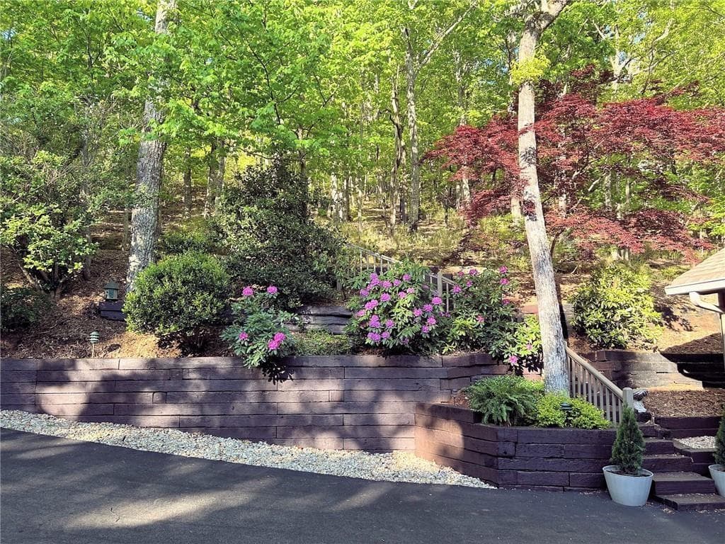 5 bedroom, 5 bathroom, 5,131 sq ft single family residence for sale at 72 Wild Cherry Lane, Big Canoe, GA 30143 — photo 4