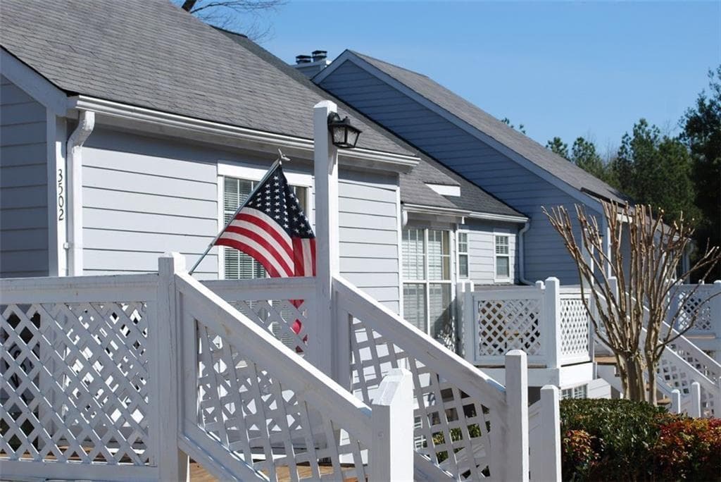 2 bedroom, 3 bathroom, 1,392 sq ft condominium for rent at 3502 Tradewinds Drive, Cumming, GA 30041 for $1,690 a month — photo 3