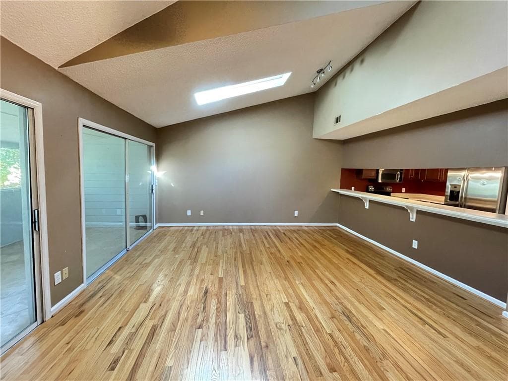 2 bedroom, 3 bathroom, 1,392 sq ft condominium for rent at 3502 Tradewinds Drive, Cumming, GA 30041 for $1,690 a month — photo 8