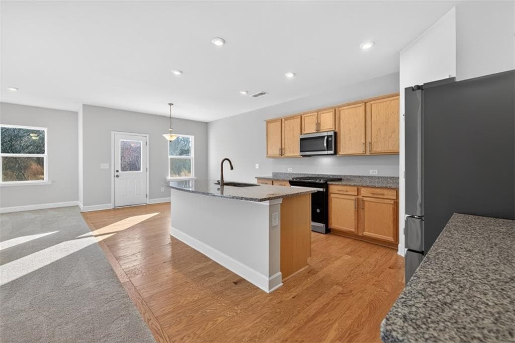 4 bedroom, 4 bathroom, 2,780 sq ft single family residence under contract at 1576 Maston Road, Buford, GA 30011 — photo 10