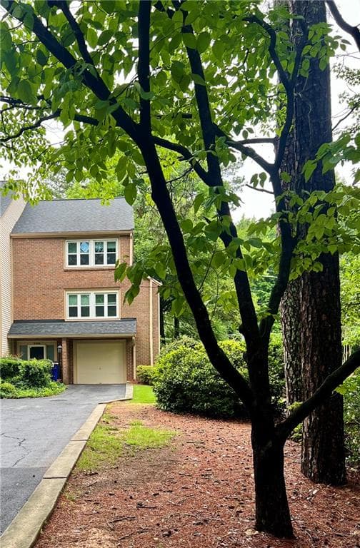 2101 Cobble Lane