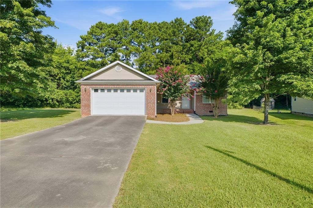 3 bedroom, 2 bathroom, 1,671 sq ft single family residence for sale at 2130 Miller Grove Drive, Dalton, GA 30721