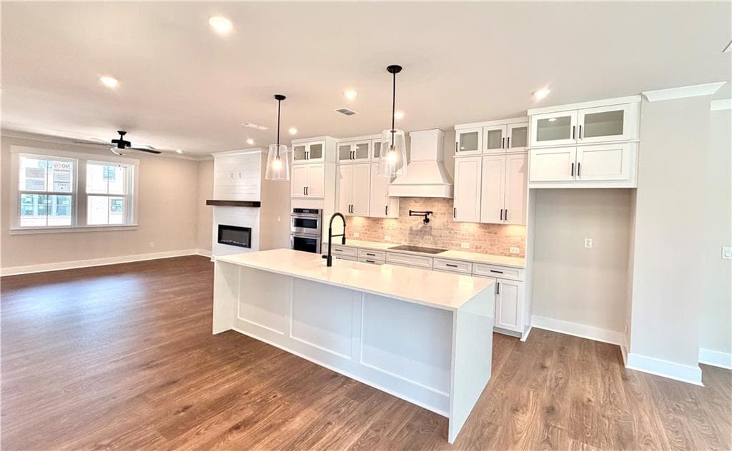 3 bedroom, 4 bathroom, 2,296 sq ft townhouse for sale at 110 Bridgecrest Road, Roswell, GA 30075 — photo 4