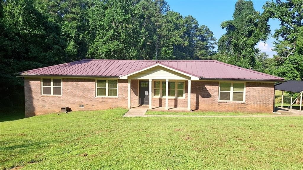 4 bedroom, 3 bathroom, 2,024 sq ft single family residence for sale at 2710 Mulberry Rock Road, Dallas, GA 30157 — photo 1 of 25