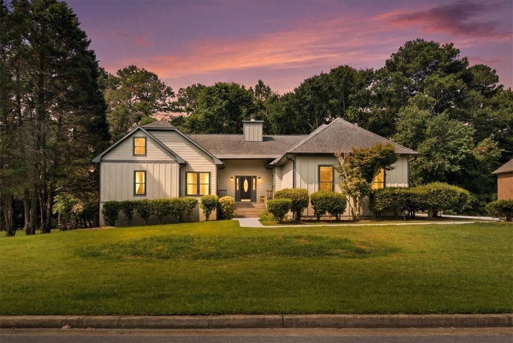 4 bedroom, 3 bathroom, 2,640 sq ft single family residence under contract at 26 Chad Court, Mcdonough, GA 30253 — photo 3