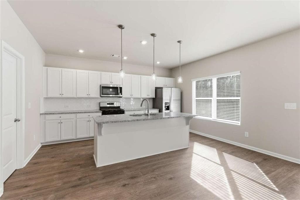 4 bedroom, 3 bathroom, 2,269 sq ft single family residence under contract at 3121 Reserve Valley, Douglasville, GA 30135 — photo 5