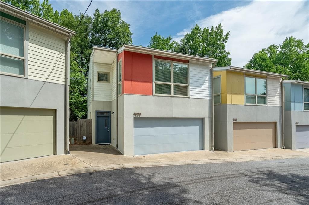 2 bedroom, 2 bathroom, 1,820 sq ft townhouse for rent at 1338 Rietveld Row, Atlanta, GA 30318 for $2,800 a month — photo 2