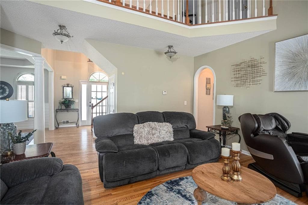 4 bedroom, 3 bathroom, 2,176 sq ft single family residence for sale at 2075 Whispering Pines Lane, Mcdonough, GA 30253 — photo 3