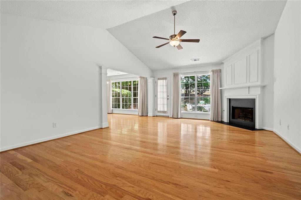 3 bedroom, 2 bathroom, 1,869 sq ft single family residence under contract at 3445 Lakeheath Drive, Cumming, GA 30041 — photo 4