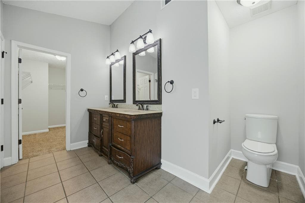 4 bedroom, 3 bathroom, 2,125 sq ft single family residence for sale at 1115 Winthrope Chase Drive, Alpharetta, GA 30009 — photo 9