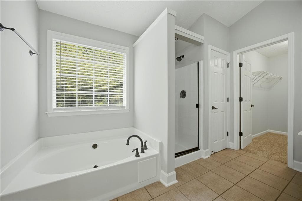 4 bedroom, 3 bathroom, 2,125 sq ft single family residence for sale at 1115 Winthrope Chase Drive, Alpharetta, GA 30009 — photo 10