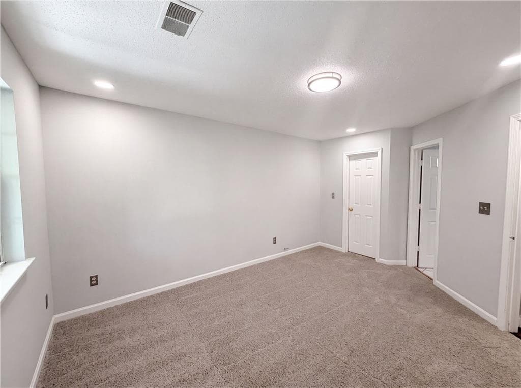 2 bedroom, 2 bathroom, 1,056 sq ft townhouse under contract at 2 Ember Way, Cartersville, GA 30120 — photo 8