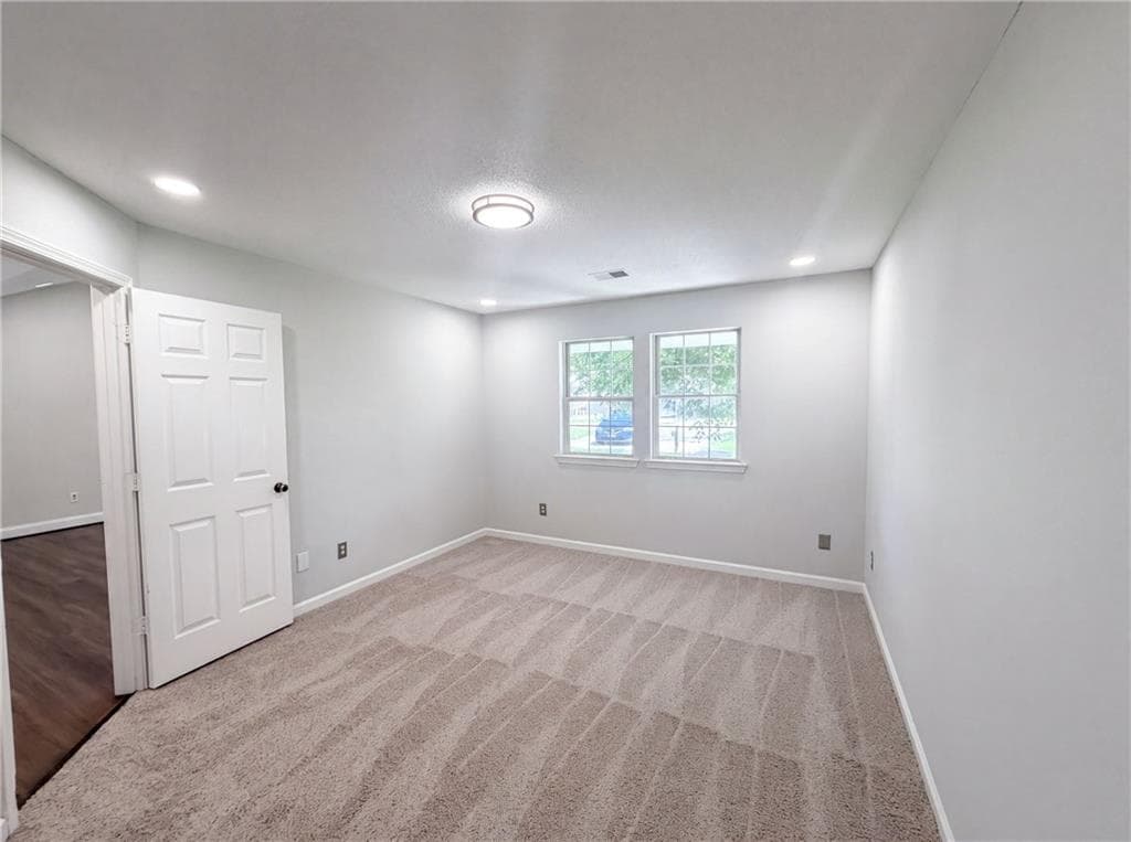 2 bedroom, 2 bathroom, 1,056 sq ft townhouse under contract at 2 Ember Way, Cartersville, GA 30120 — photo 10