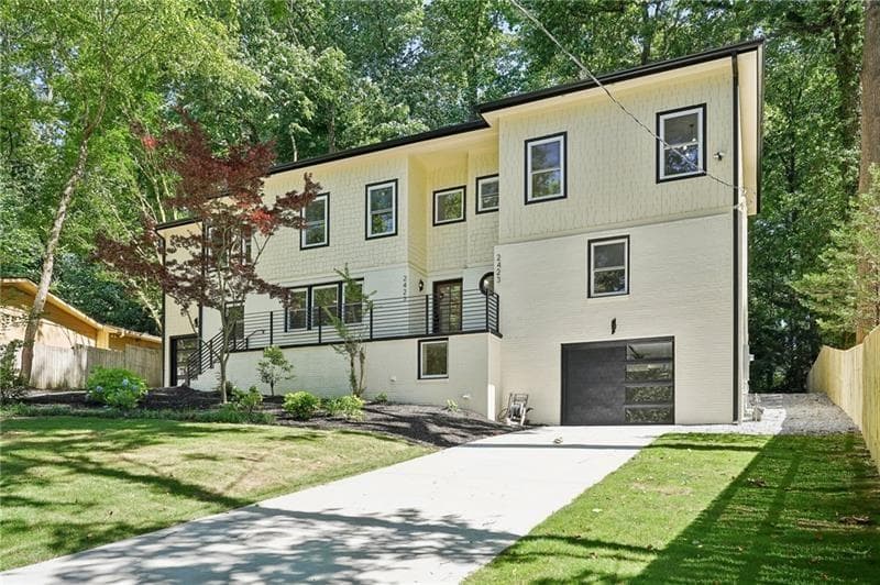 6 bedroom, 7 bathroom, 4,428 sq ft single family residence for sale at 2423 Melinda Drive, Atlanta, GA 30345 — photo 5