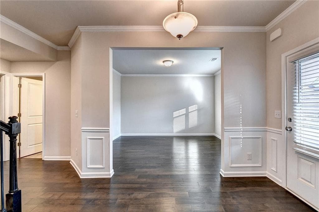 5 bedroom, 3 bathroom, 3,232 sq ft single family residence under contract at 354 Paxton Lane, Jefferson, GA 30549 — photo 4