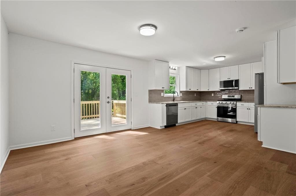 3 bedroom, 2 bathroom single family residence for sale at 4899 Hawk Trail, Marietta, GA 30066 — photo 6