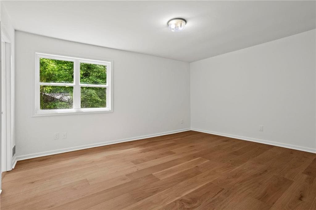 3 bedroom, 2 bathroom single family residence for sale at 4899 Hawk Trail, Marietta, GA 30066 — photo 10