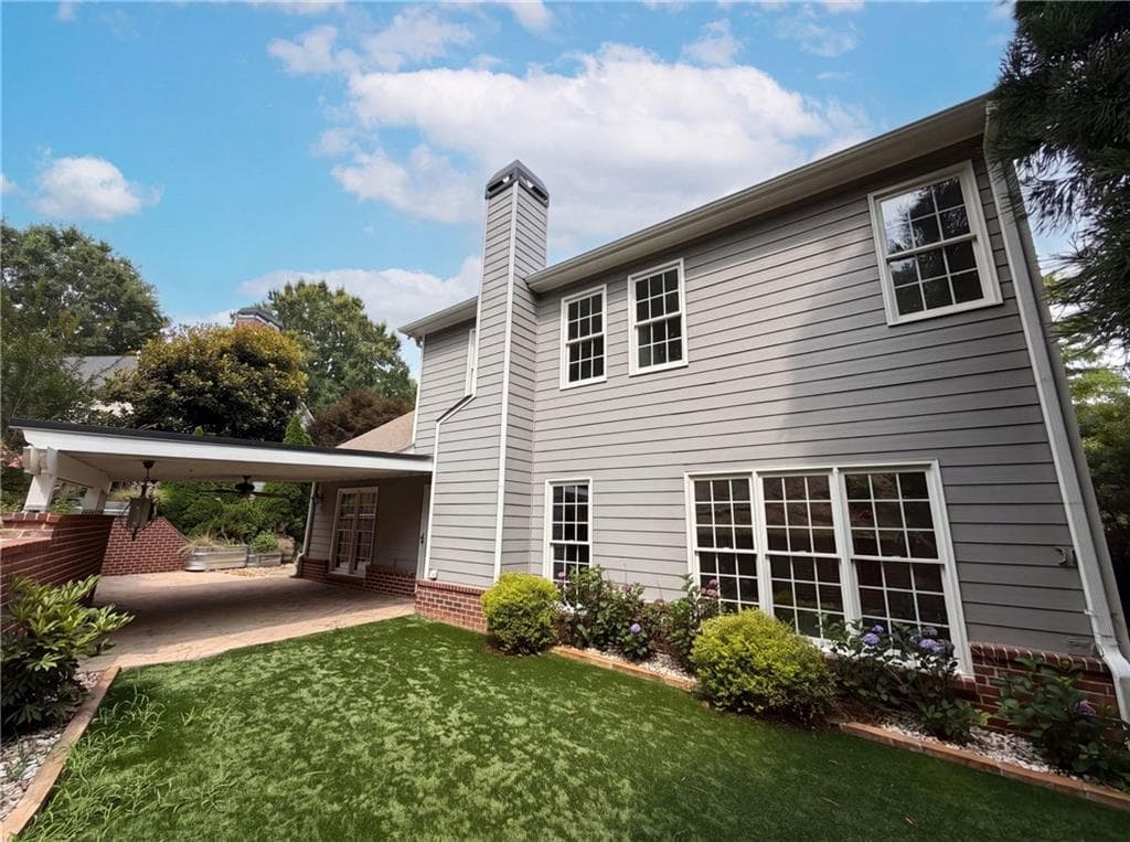 4 bedroom, 2 bathroom, 2,764 sq ft single family residence for sale at 8635 Amsbury Way, Cumming, GA 30041 — photo 5