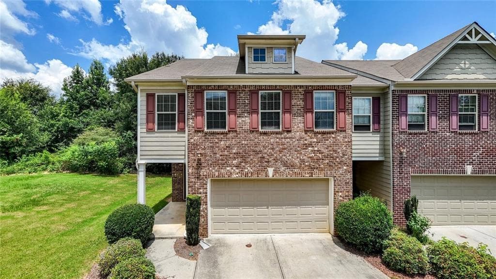 3 bedroom, 3 bathroom, 2,602 sq ft townhouse for sale at 2536 Morgan Chase Drive, Buford, GA 30519