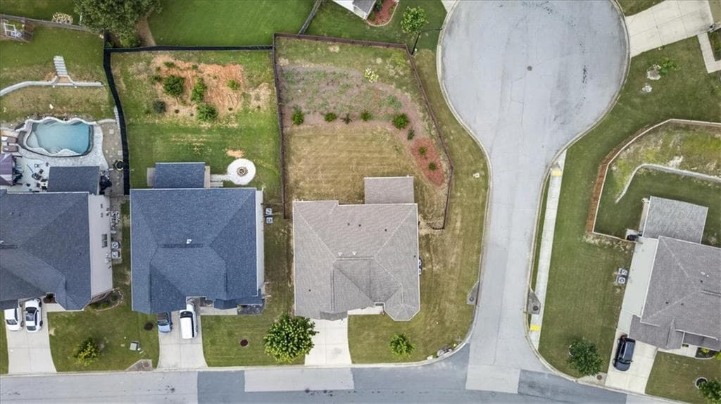 6 bedroom, 4 bathroom, 3,942 sq ft single family residence for sale at 405 Victoria Heights Drive, Dallas, GA 30132 — photo 3