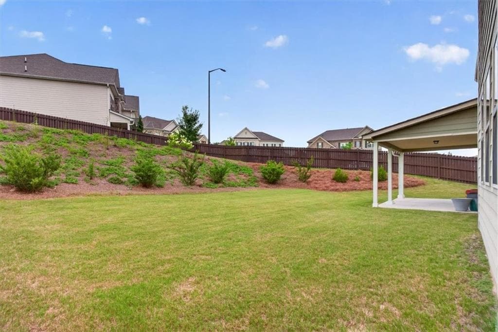 6 bedroom, 4 bathroom, 3,942 sq ft single family residence for sale at 405 Victoria Heights Drive, Dallas, GA 30132 — photo 4