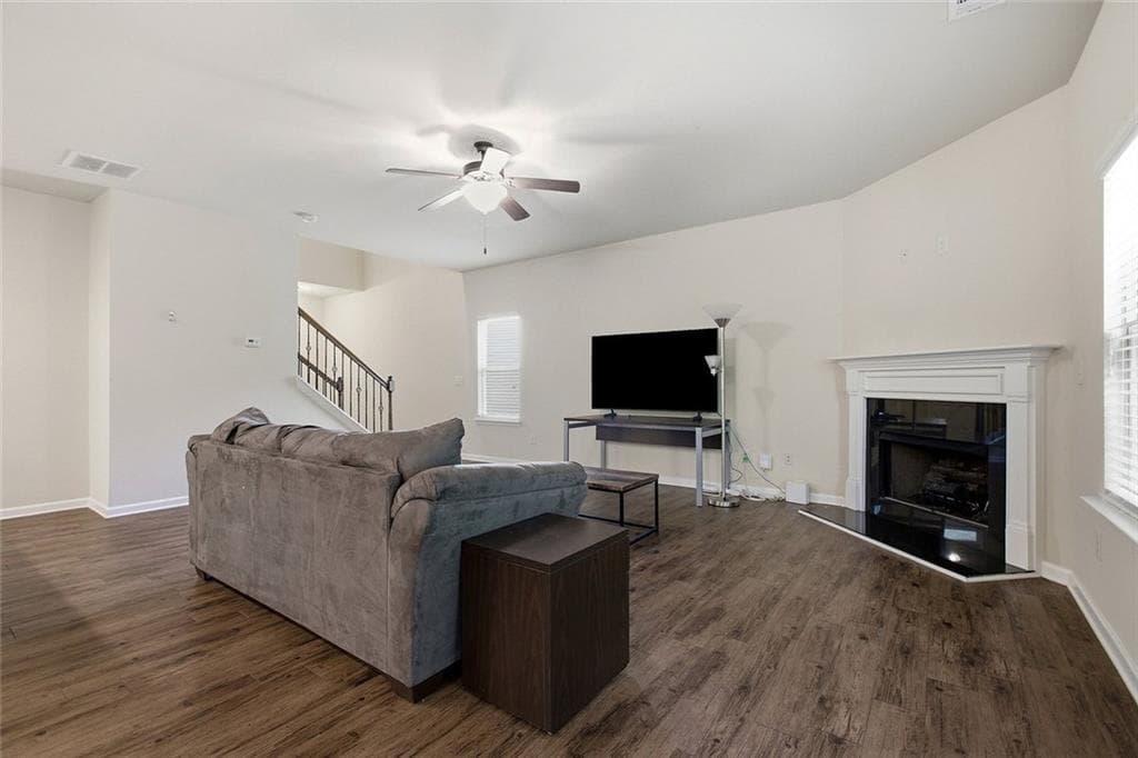 3 bedroom, 3 bathroom, 2,602 sq ft townhouse for sale at 2536 Morgan Chase Drive, Buford, GA 30519 — photo 10