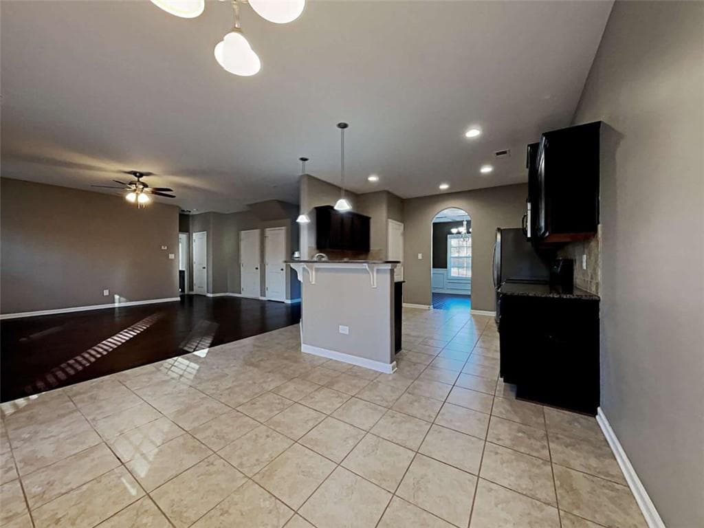 5 bedroom, 3 bathroom, 2,722 sq ft single family residence for sale at 337 Cliffhaven Circle, Newnan, GA 30263 — photo 8