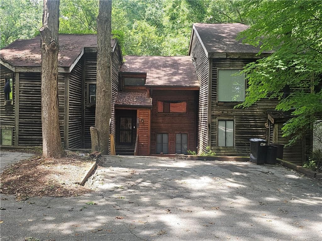 1 bedroom, 1 bathroom, 1,594 sq ft condominium for rent at 2577 Terrace Trail 62, Decatur, GA 30035 for $1,150 a month — photo 1 of 17