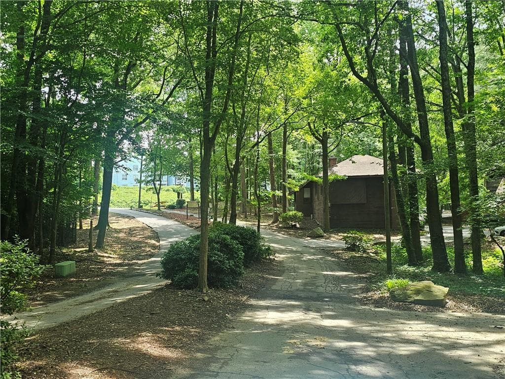 1 bedroom, 1 bathroom, 1,594 sq ft condominium for rent at 2577 Terrace Trail 62, Decatur, GA 30035 for $1,150 a month — photo 3