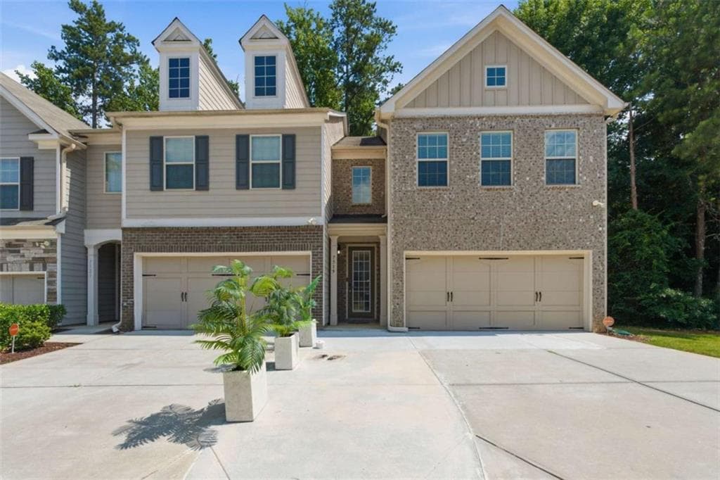 3 bedroom, 3 bathroom, 1,908 sq ft single family residence for sale at 7519 Stone Creek Path, Lithonia, GA 30038
