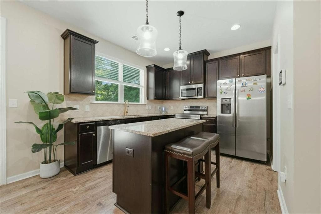 3 bedroom, 3 bathroom, 1,908 sq ft single family residence for sale at 7519 Stone Creek Path, Lithonia, GA 30038 — photo 9